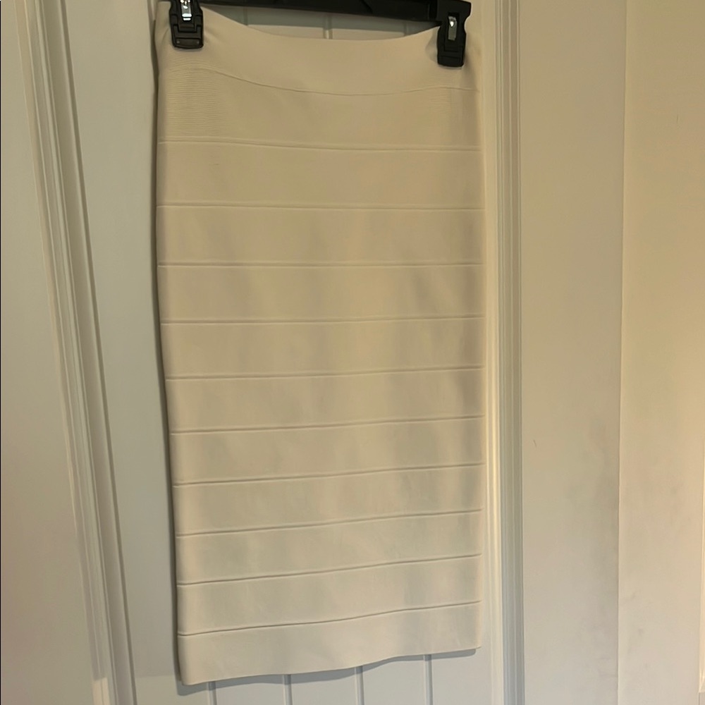 Elegant Cream Pencil Skirt